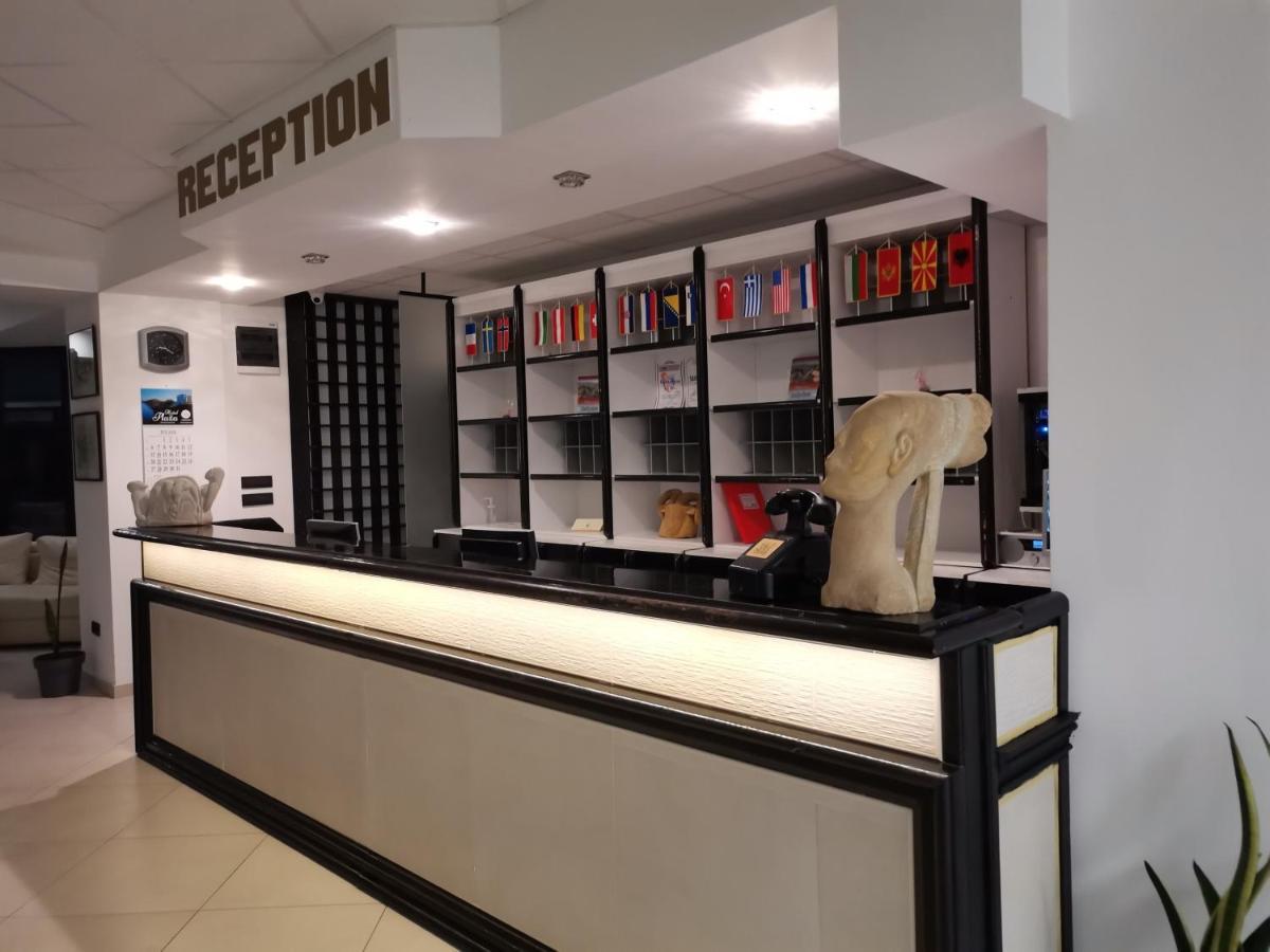 Plaza Ξενοδοχείο Varvarin Εξωτερικό φωτογραφία