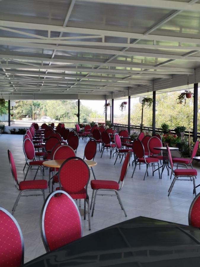 Plaza Ξενοδοχείο Varvarin Εξωτερικό φωτογραφία